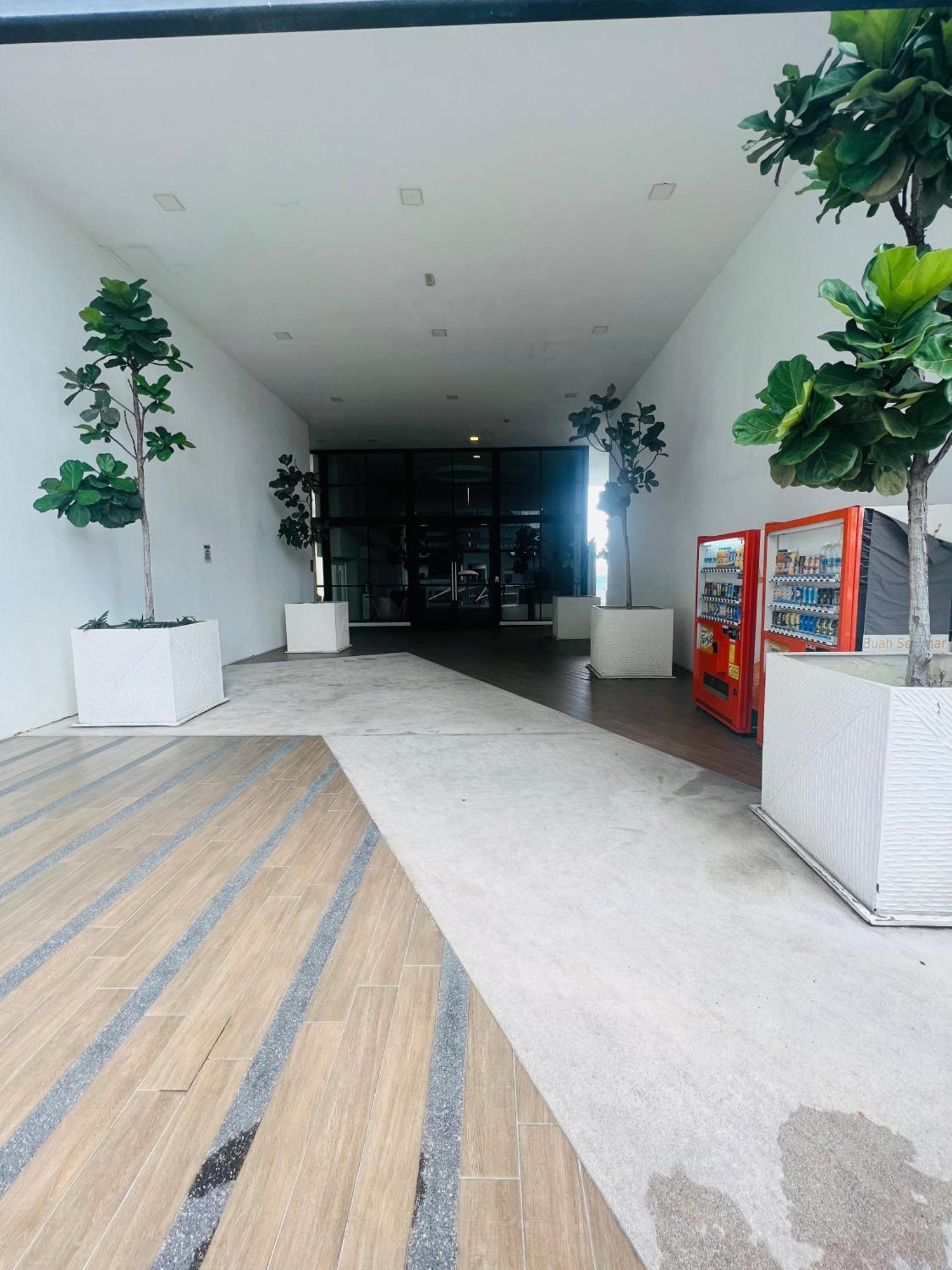 Reizz Residence By D'Amour Kuala Lumpur Exterior photo