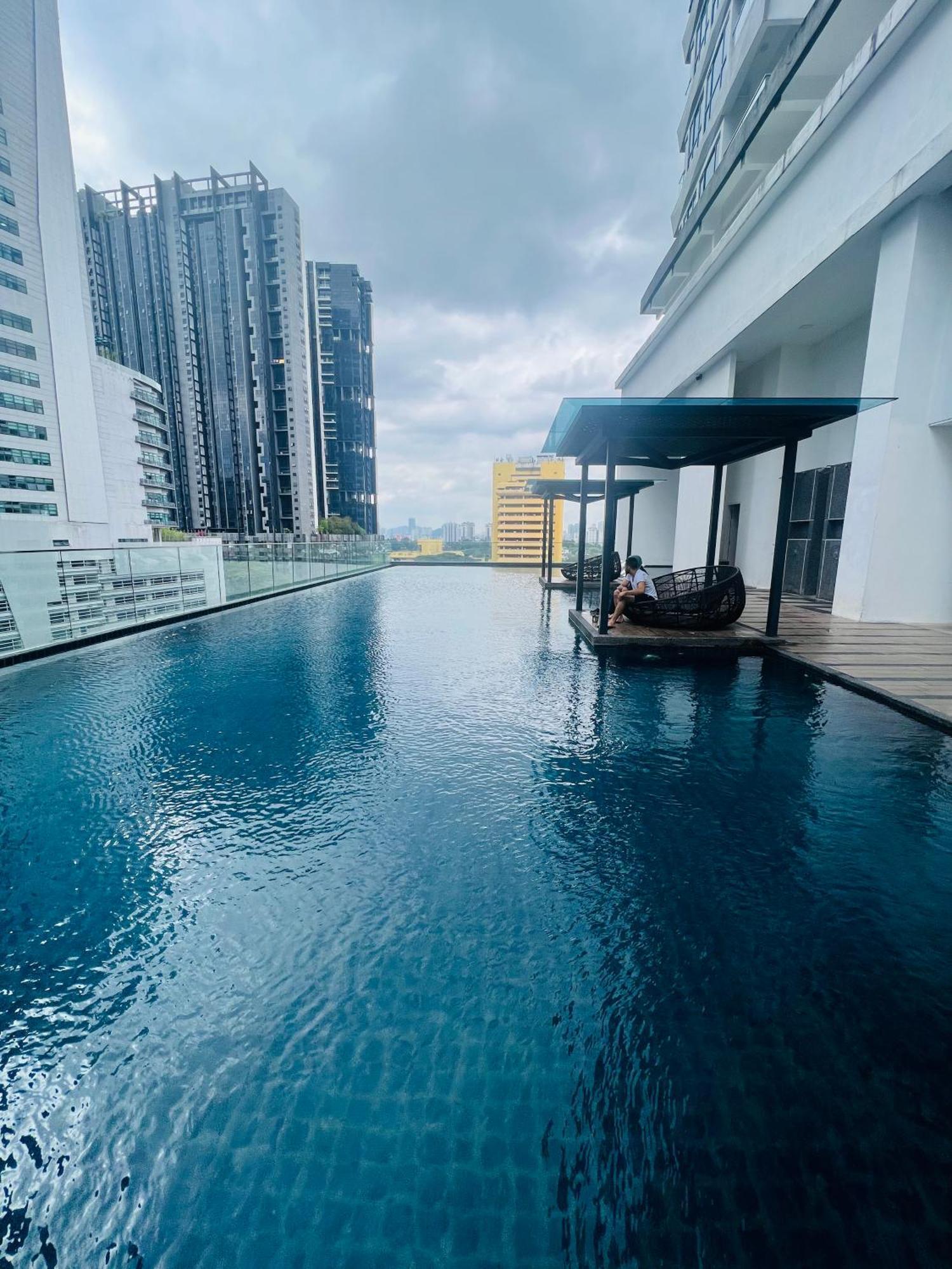 Reizz Residence By D'Amour Kuala Lumpur Exterior photo