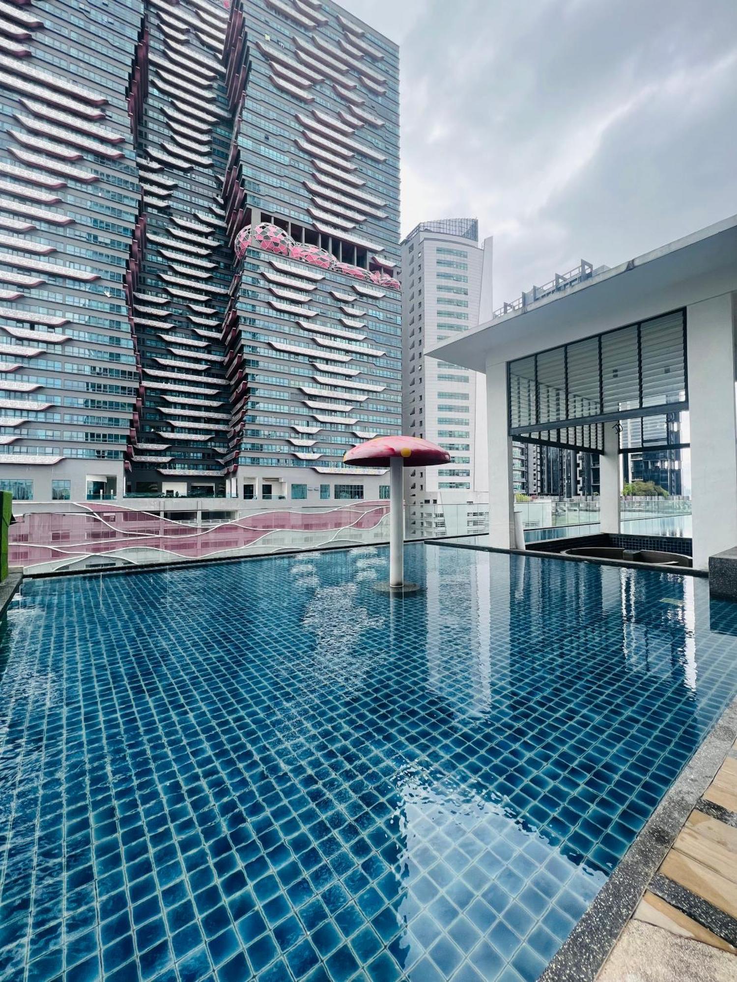 Reizz Residence By D'Amour Kuala Lumpur Exterior photo